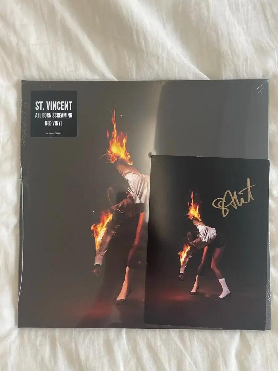 친필사인 St.Vincent - All born screaming LP