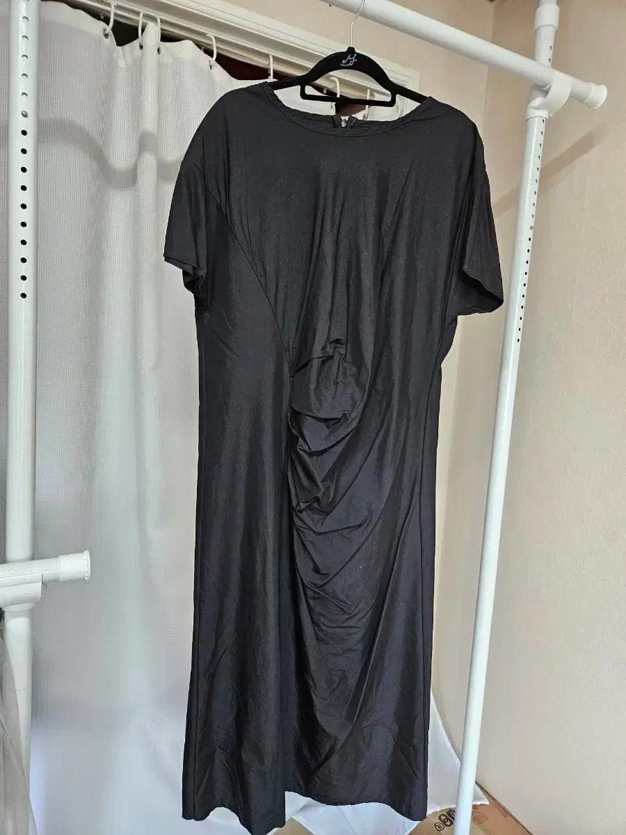 [딱! 만원][무료배송]연말파티 게스트룩 어린이집 등원룩 블랙 주름원피스