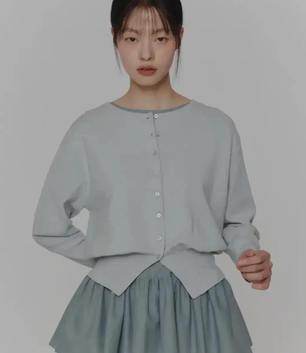 새상품)아모멘토 라운드 슬리브 쉬어드 가디건 민트