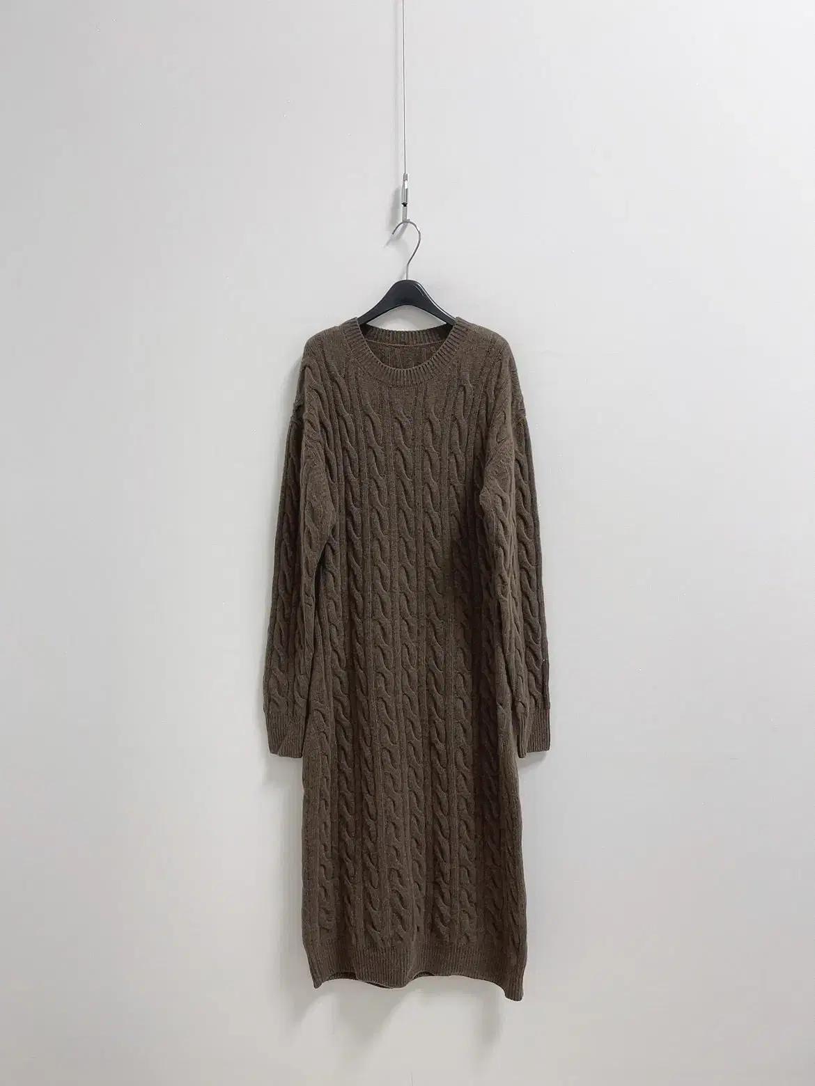 미드나잇서커스 케이블 니트 원피스