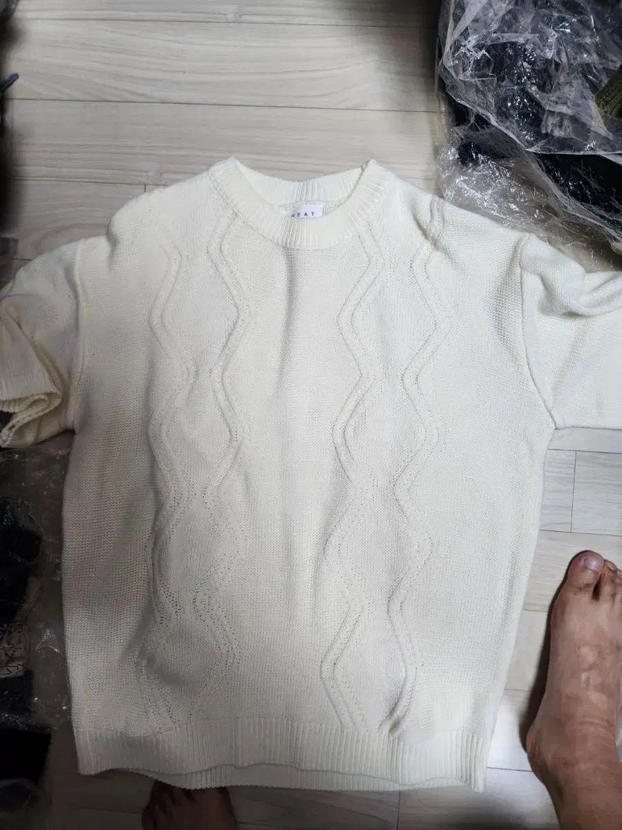 반팔 케이블 니트 화이트 100사이즈