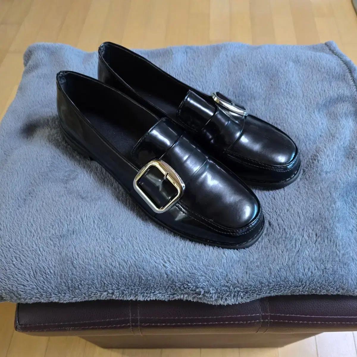 미착용 여성 플랫슈즈 사이즈 245