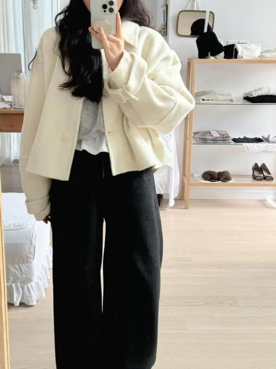 인더바즈 핸드메이드코트