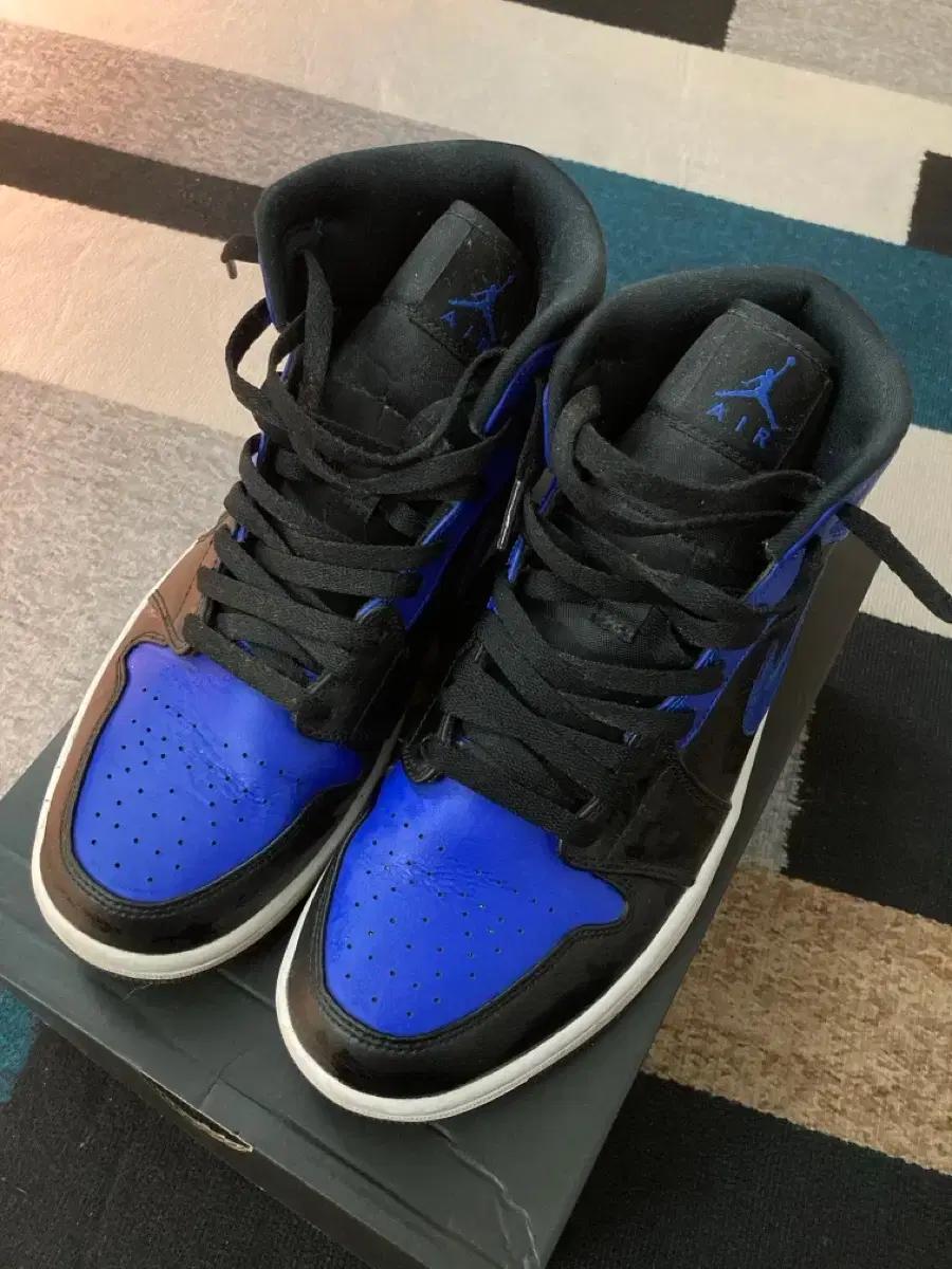 조던 1 Mid Black Hyper Royal