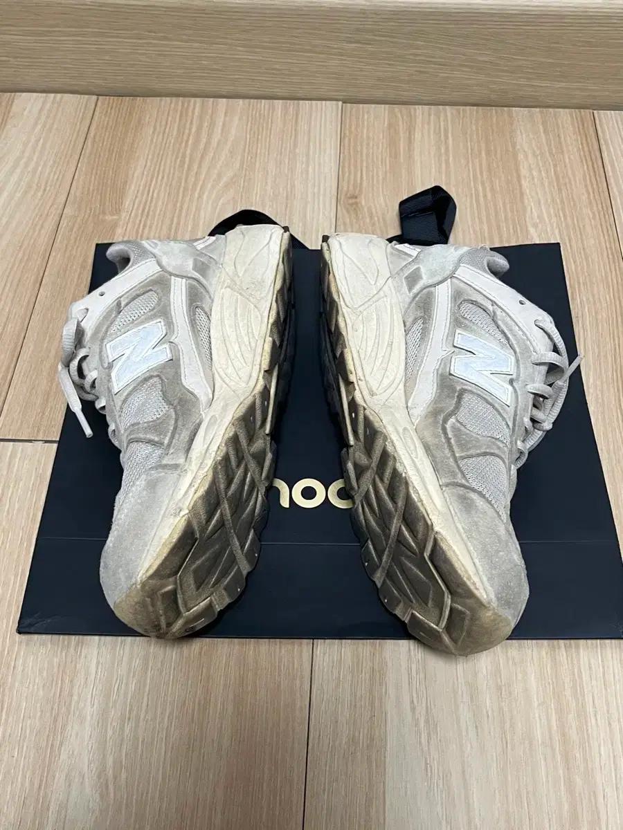 뉴발란스 CM878MA1 스니커즈(사이즈 245)