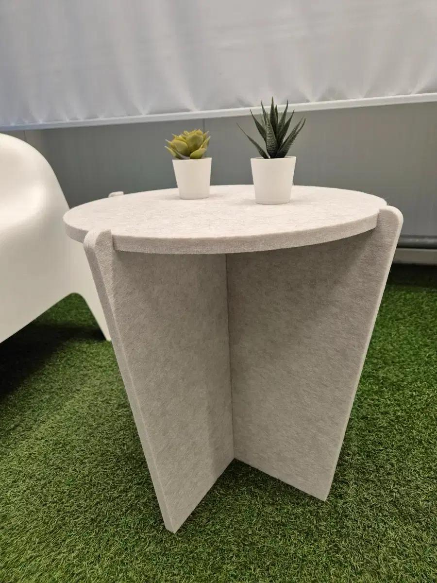 (새상품)원룸원탁 소형좌식 다용도 쇼파테이블 거실 1인용 사이드 미니탁자