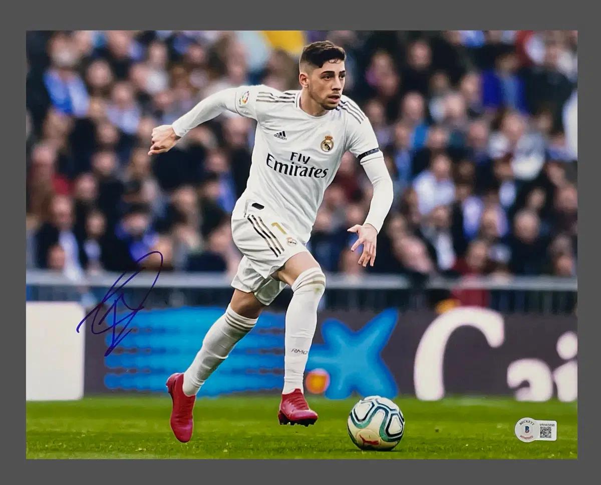 [Beckett 인증] 발베르데 베켓 친필 사인 레알마드리드 포토