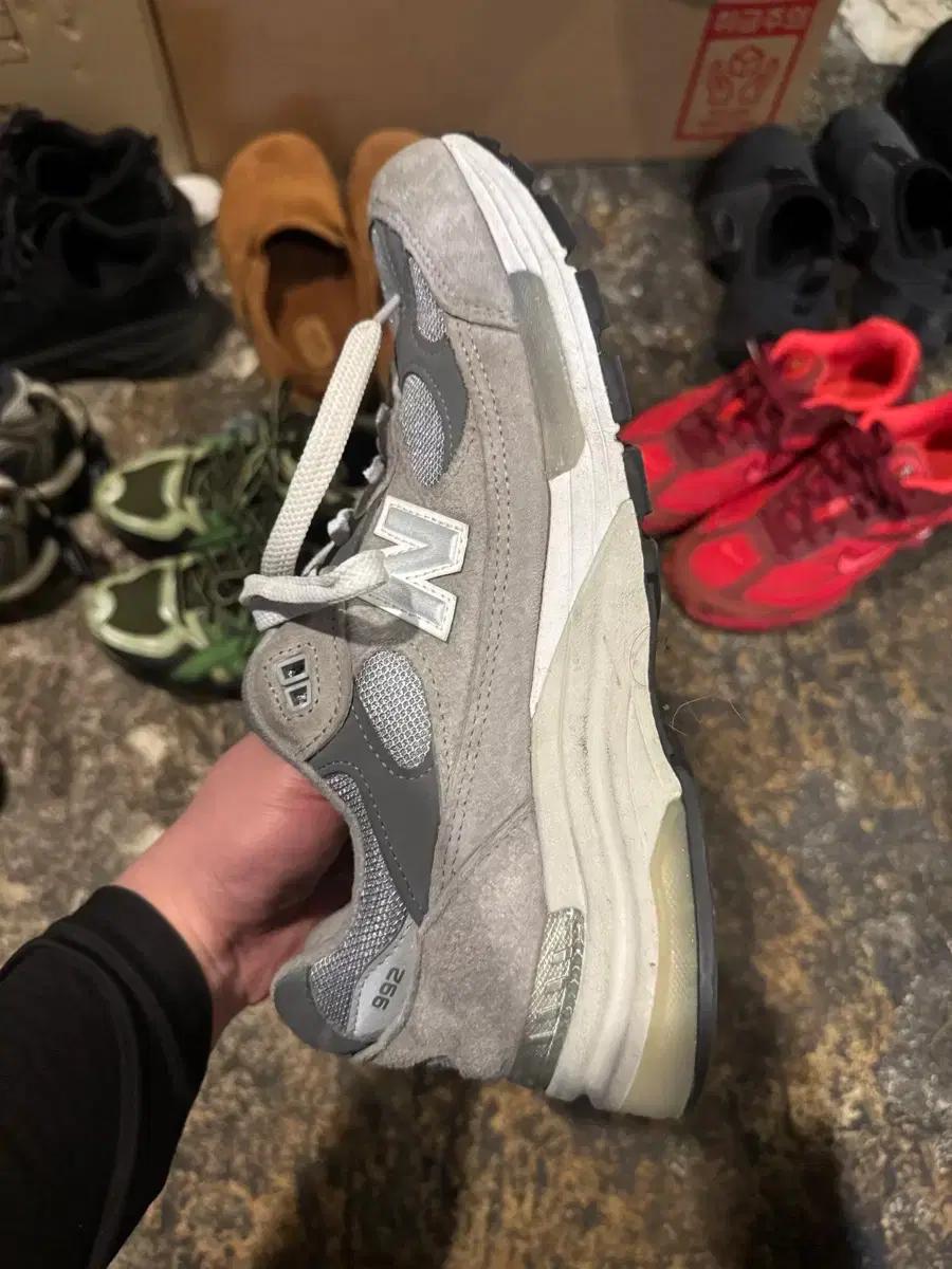 275 뉴발란스 992 그레이