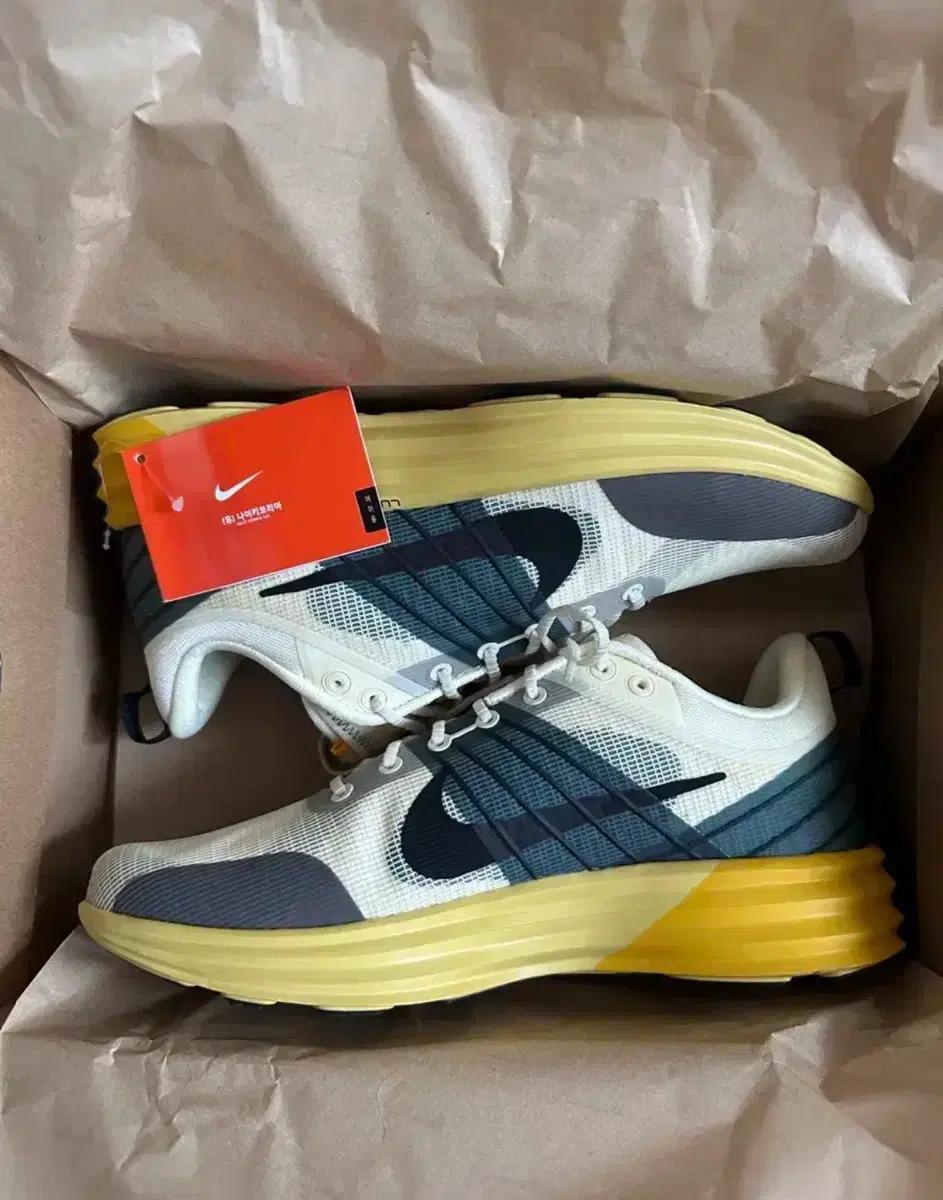나이키 루나롬 275 앨러배스터 nike lunar roam