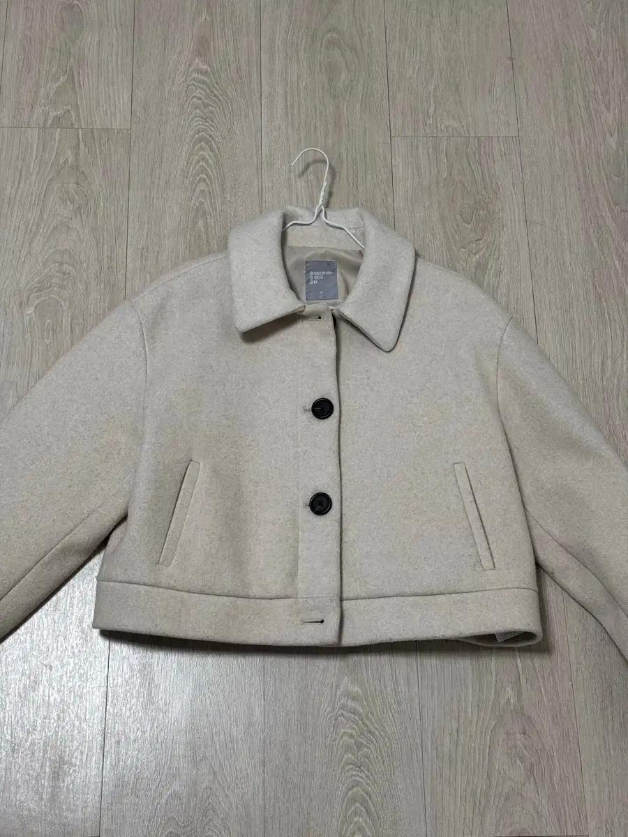 봄 아우터 판매합니다! 코트 자켓 울 자켓 숏코트