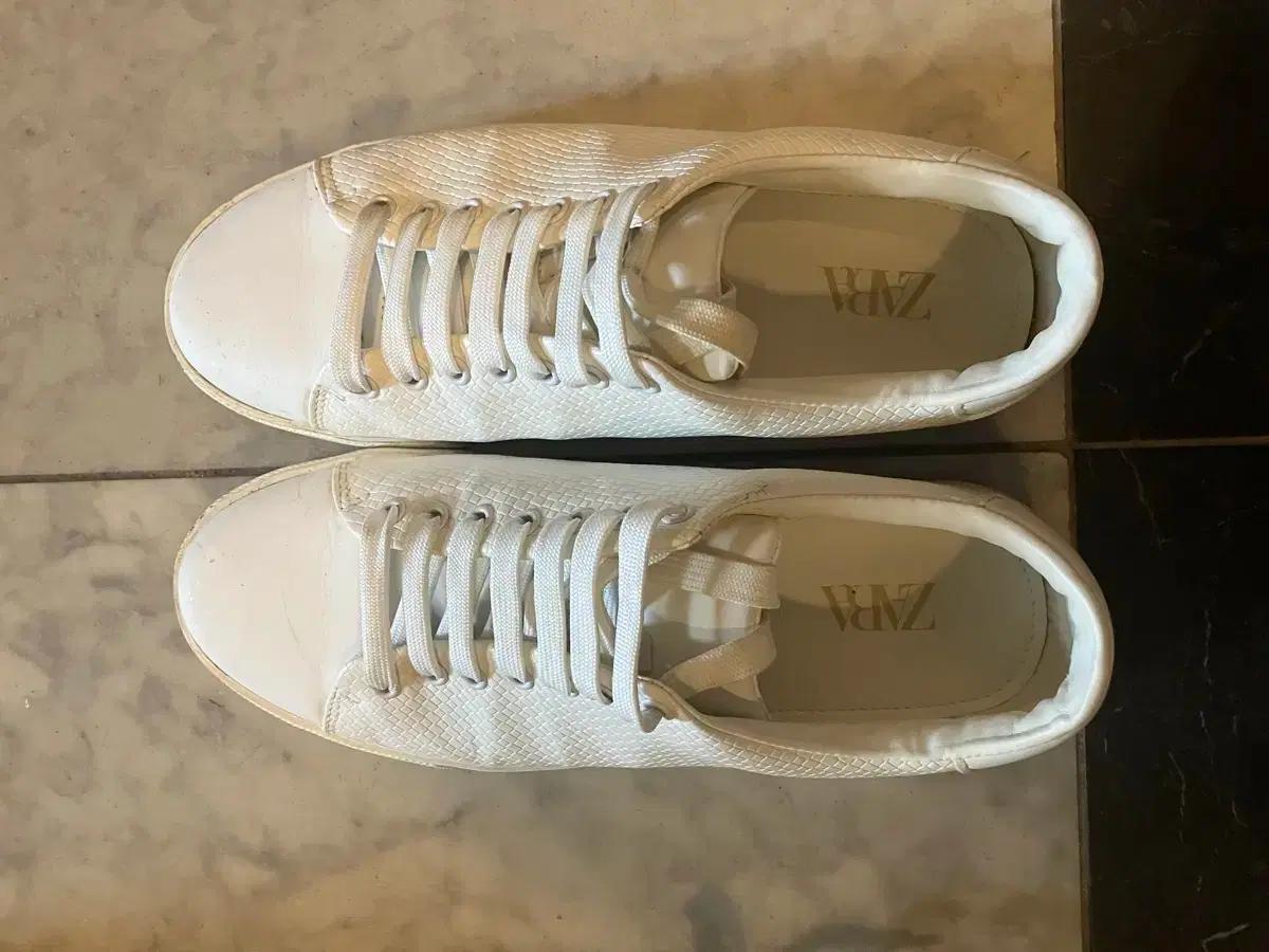 남자 자라 스니커즈