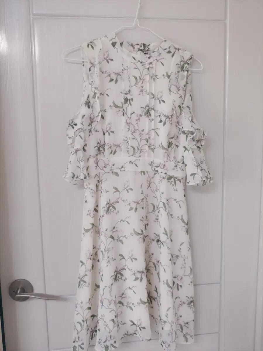 봄꽃 로엠 원피스 한번도안입었어요ㅠ55추천