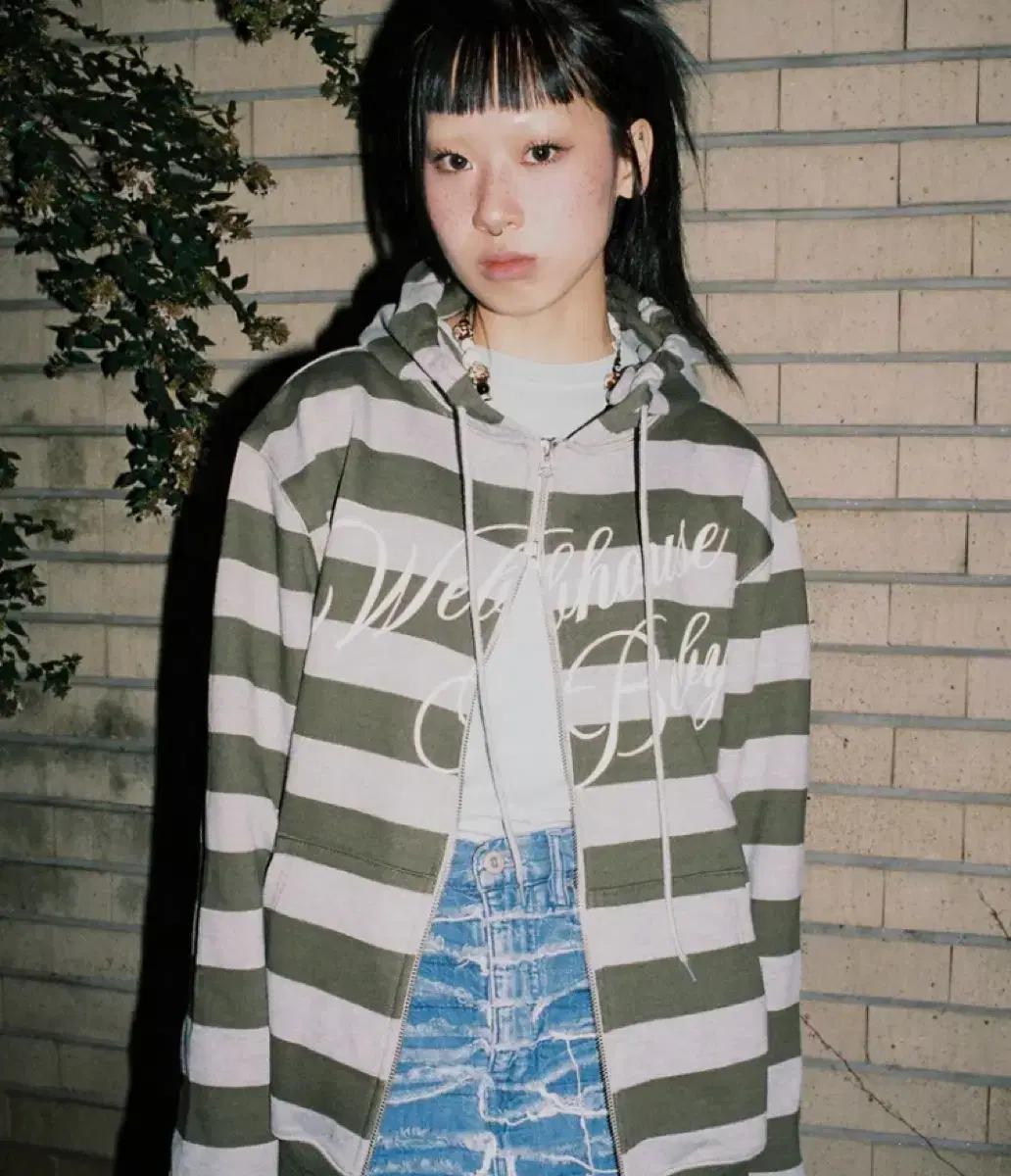 웹하우스 웹 베이비 스트라이프 후드 집업 그레이카키