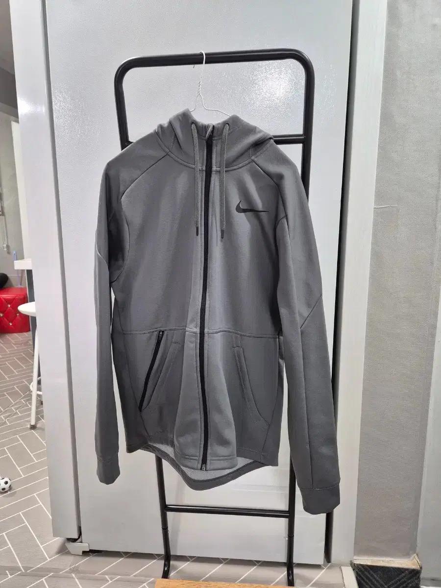 나이키 프로 써마 핏 스피어 기모 점퍼