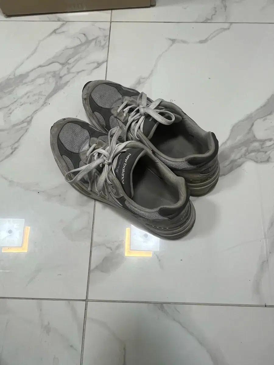 뉴발란스 992 270사이즈
