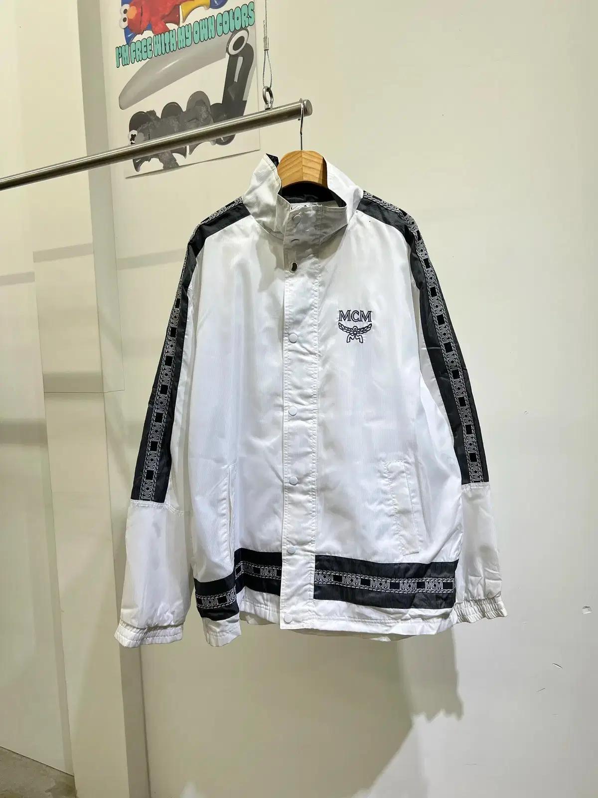 MCM 트레이닝 자켓