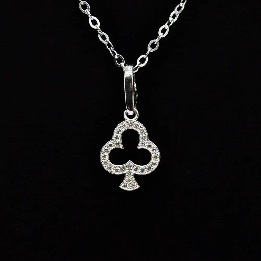 <세일>까르띠에 28포인트 천연 다이아몬드 클로버 18K화이트골드 펜던트