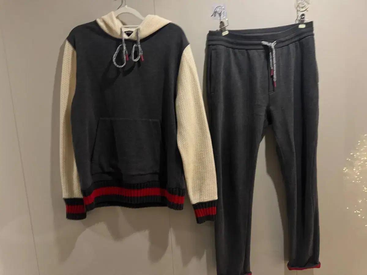 Kiton 키톤 추리닝 셋업. 트레이닝복 세트 셋업