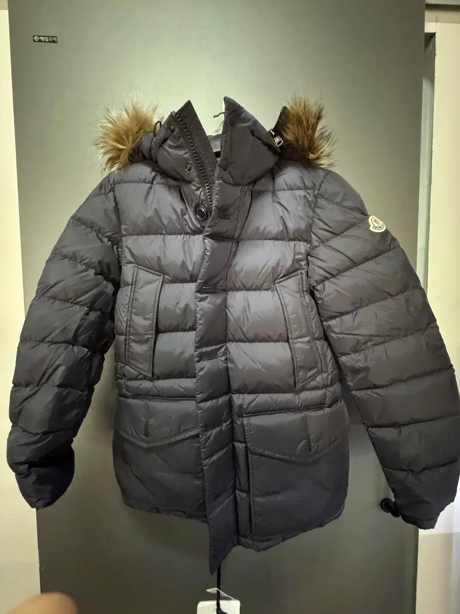 새제품 몽클레어 몽클레르 22FW 클루니 Clunye 나이트블루 1사이즈