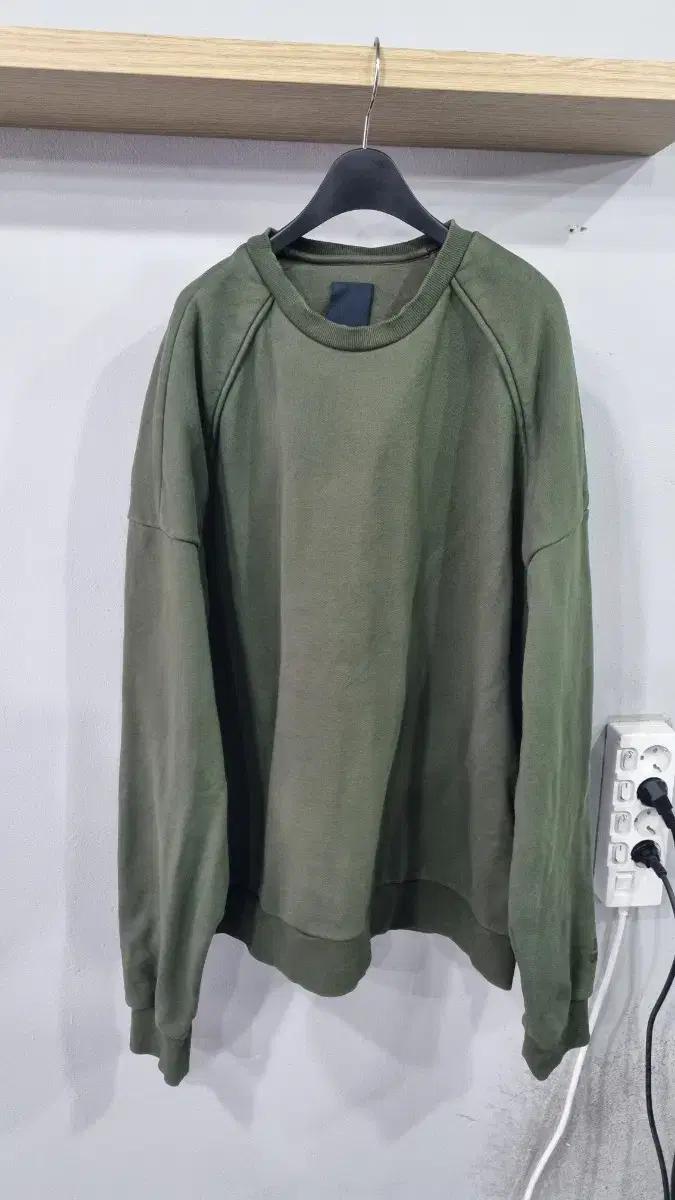 JUUN.J) 준지 오버핏 스웨트셔츠 가슴단면61(s) 상태좋음