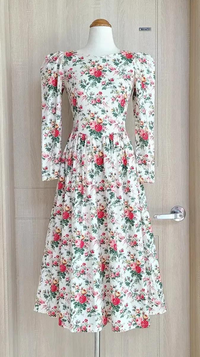수입 빈티지 퍼프소매 플라워 원피스