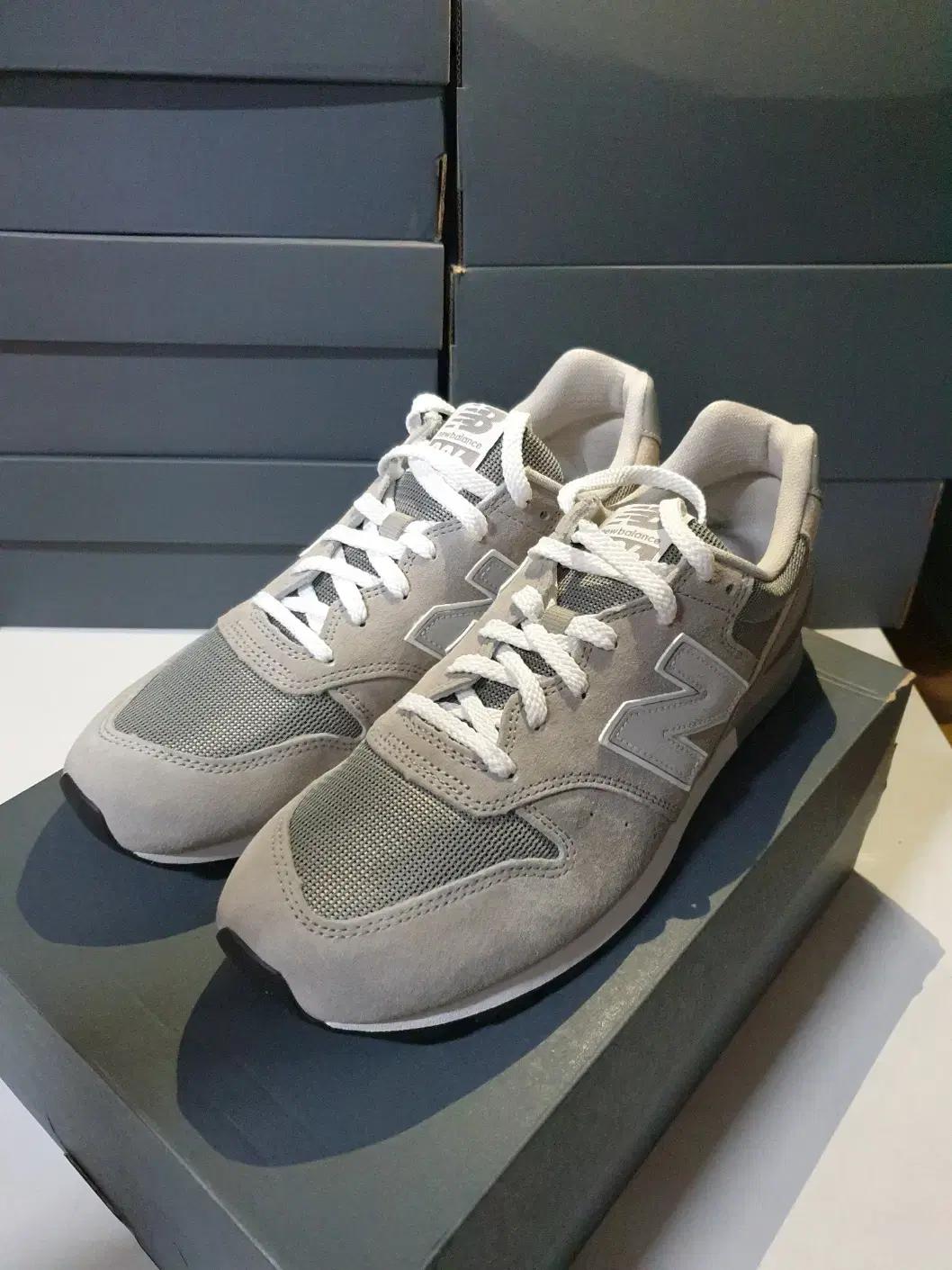 뉴발란스운동화 996 스니커즈 남성 그레이 CM996GR2 새상품 285