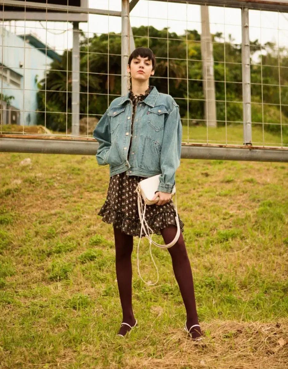 [새상품]앤더슨벨 ALICE CROPPED DENIM JACKET