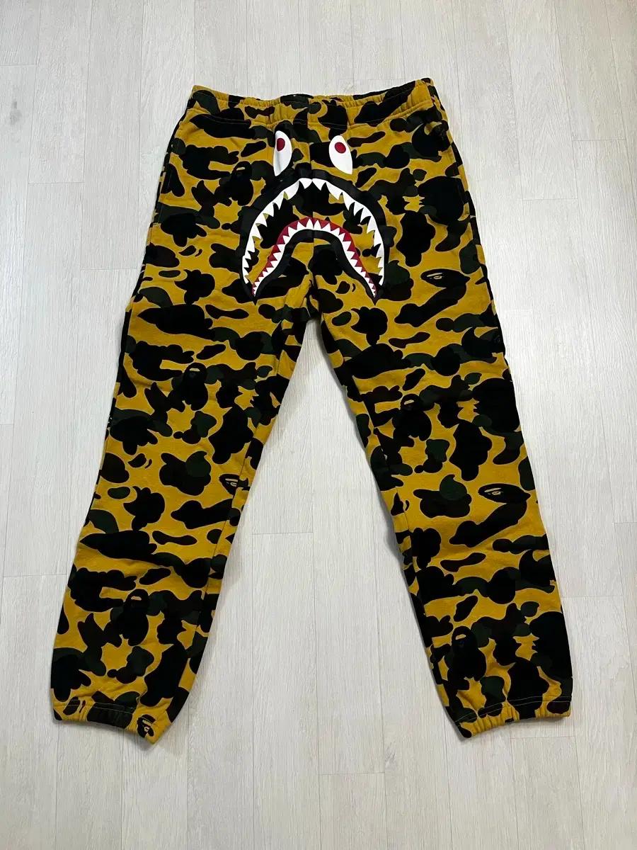 베이프 황계 옐로우 노랑 카모 바지 L 사이즈