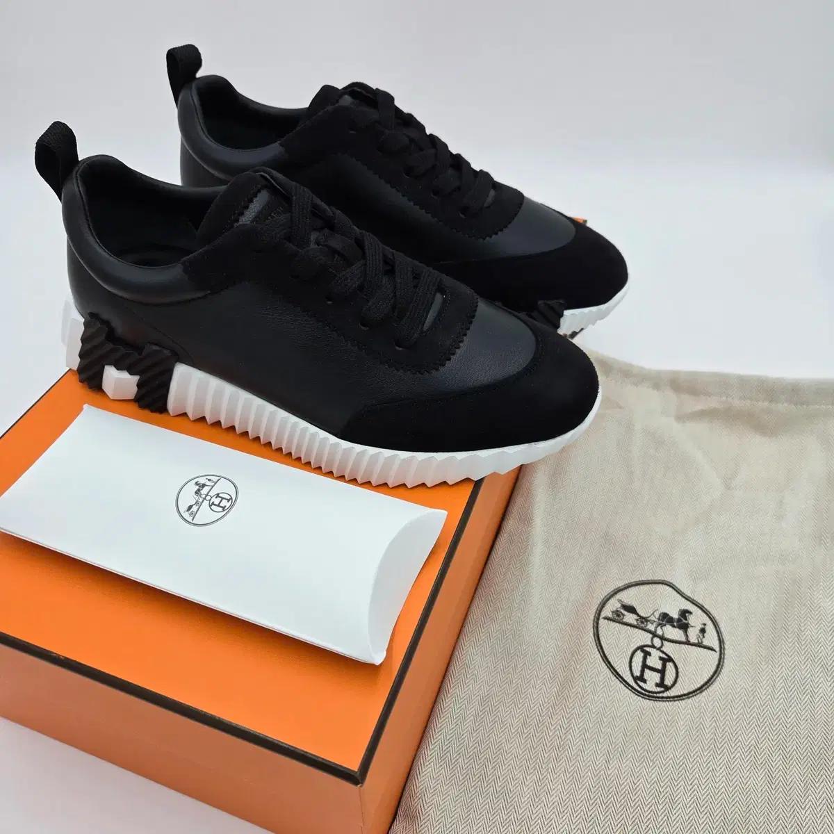 [새상품] 에르메스 여성 바운싱 스니커즈 운동화 블랙 누아 EU37