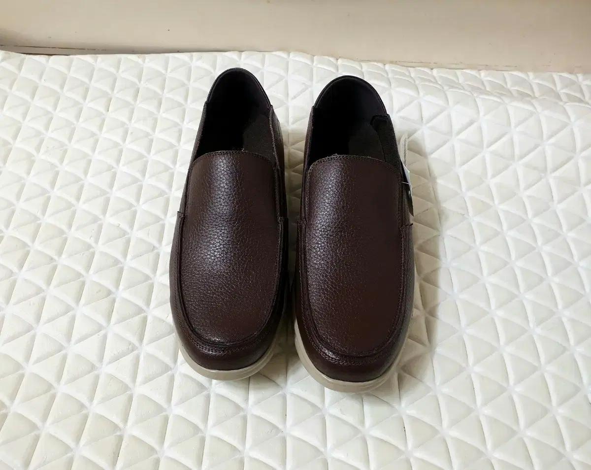 275 새상품 남성 로퍼 신발 캐주얼화 가죽 캐주얼 남자 소가죽 새제품