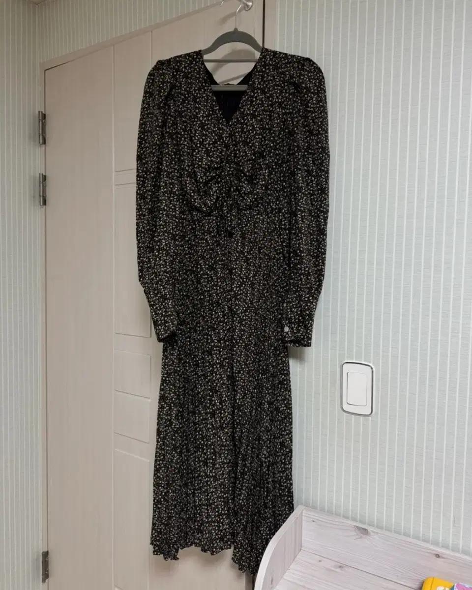 플라워 패턴 롱 원피스 플리츠 가슴셔링 봄원피스