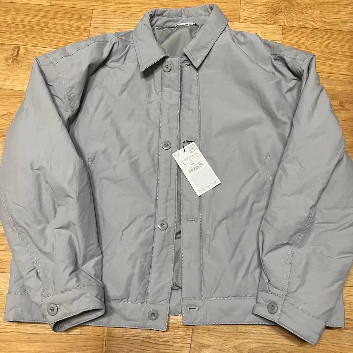 자라(Zara) 숏패딩 경량패딩 L사이즈 (100-105사이즈)