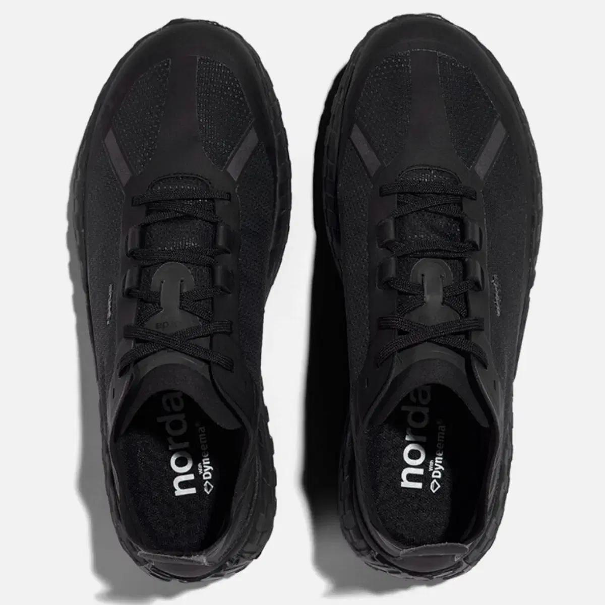 Norda 노다 001 스텔스 블랙 us6.5(235)