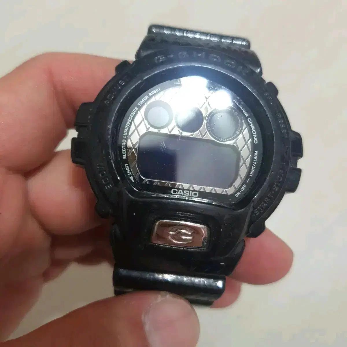 정품 카시오 지샥 DW-6900DS 시계
