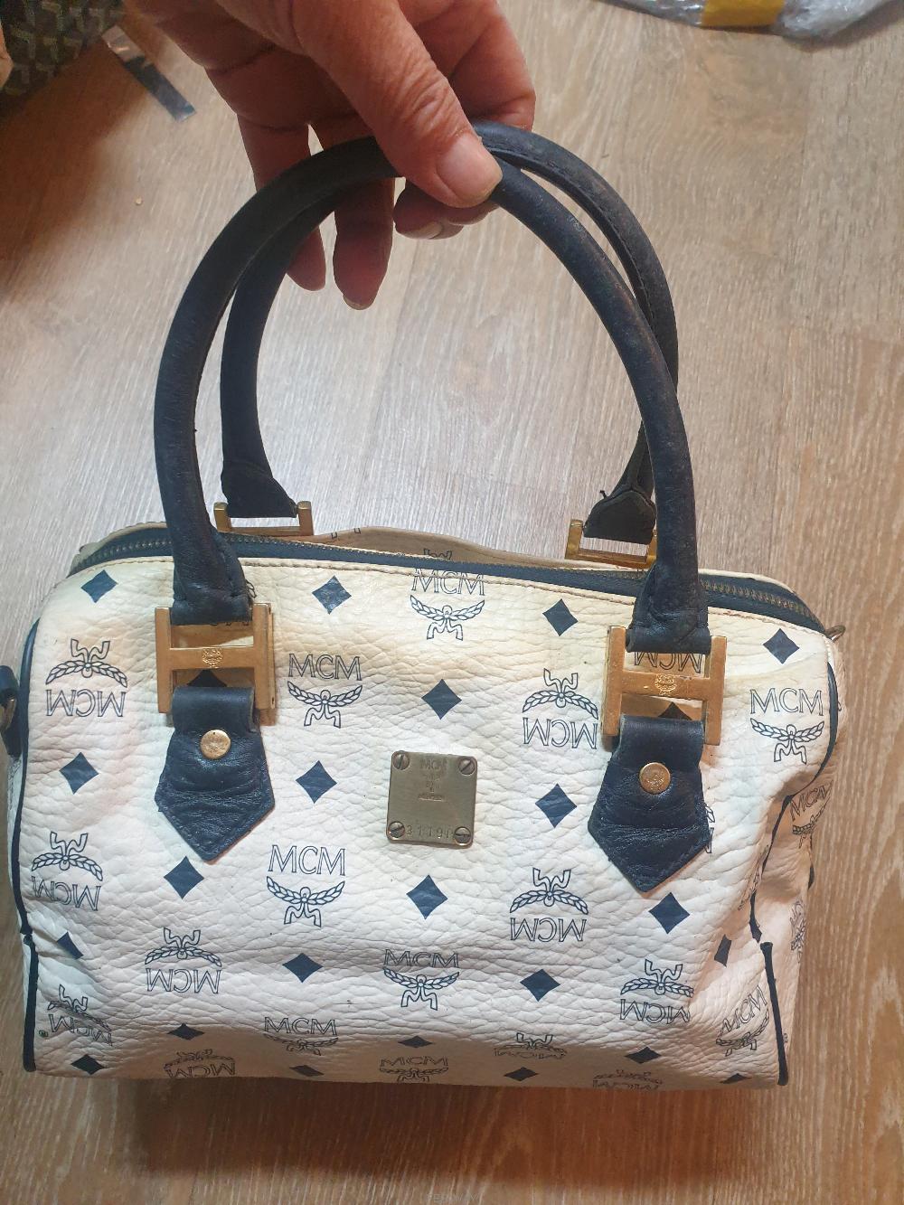 명품 MCM(정품)화이트 비세토스라인 레이디 정장핸드백 토트백 보스턴가방