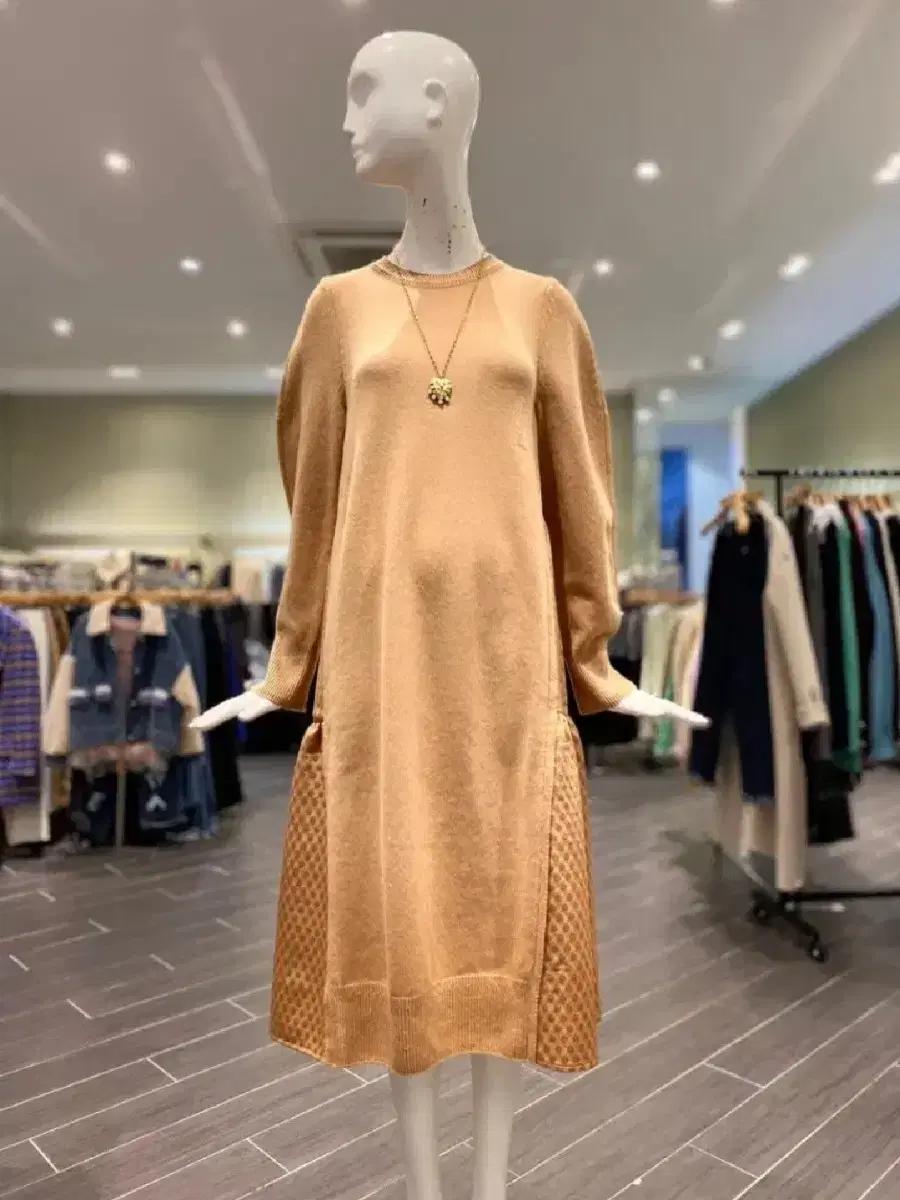 오즈세컨. 여성 자카드배색 모캐시미어 롱니트 원피스_호칭85