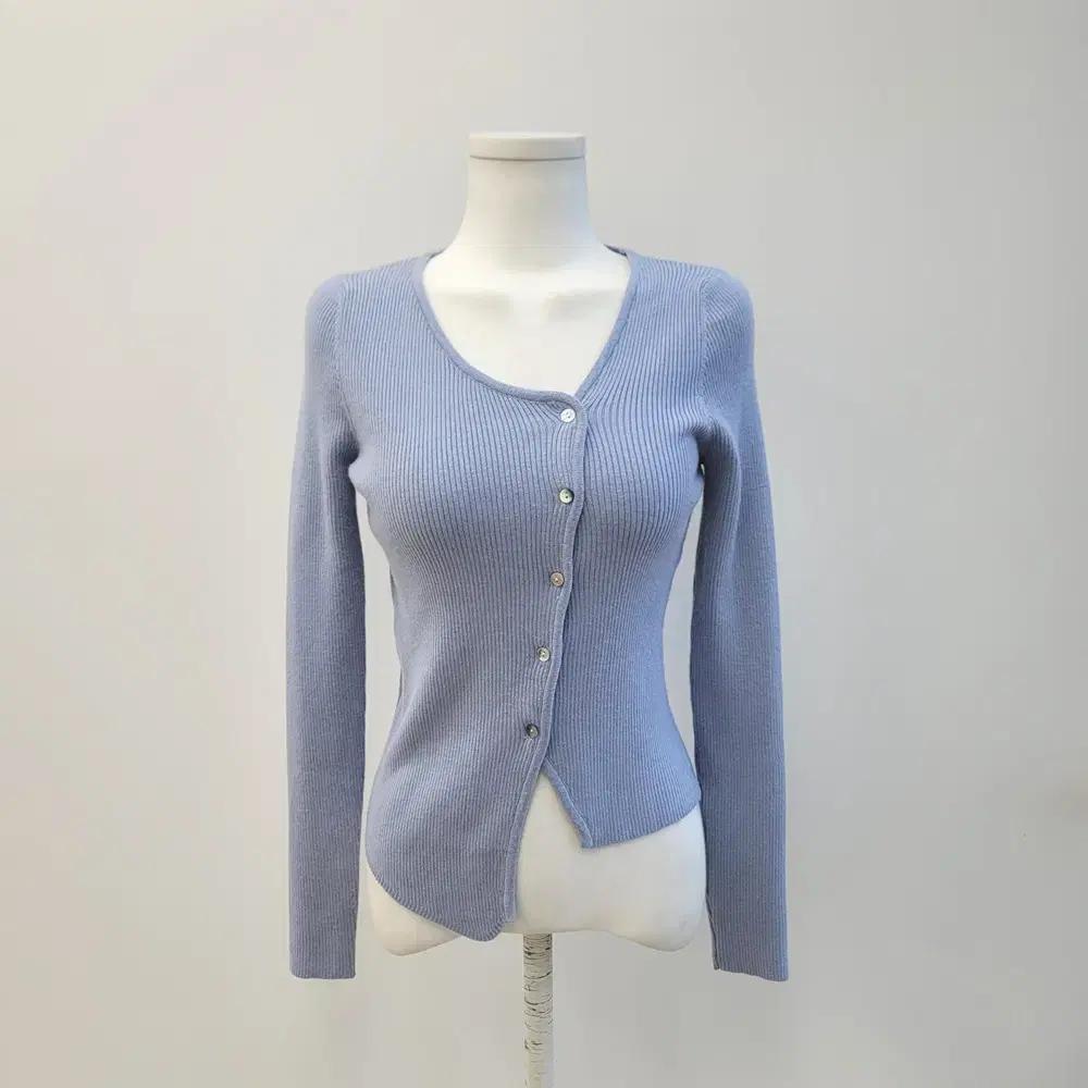 사선넥언발슬림핏골지니트가디건 유니크한데일리봄가디건 힙스터긱시크코