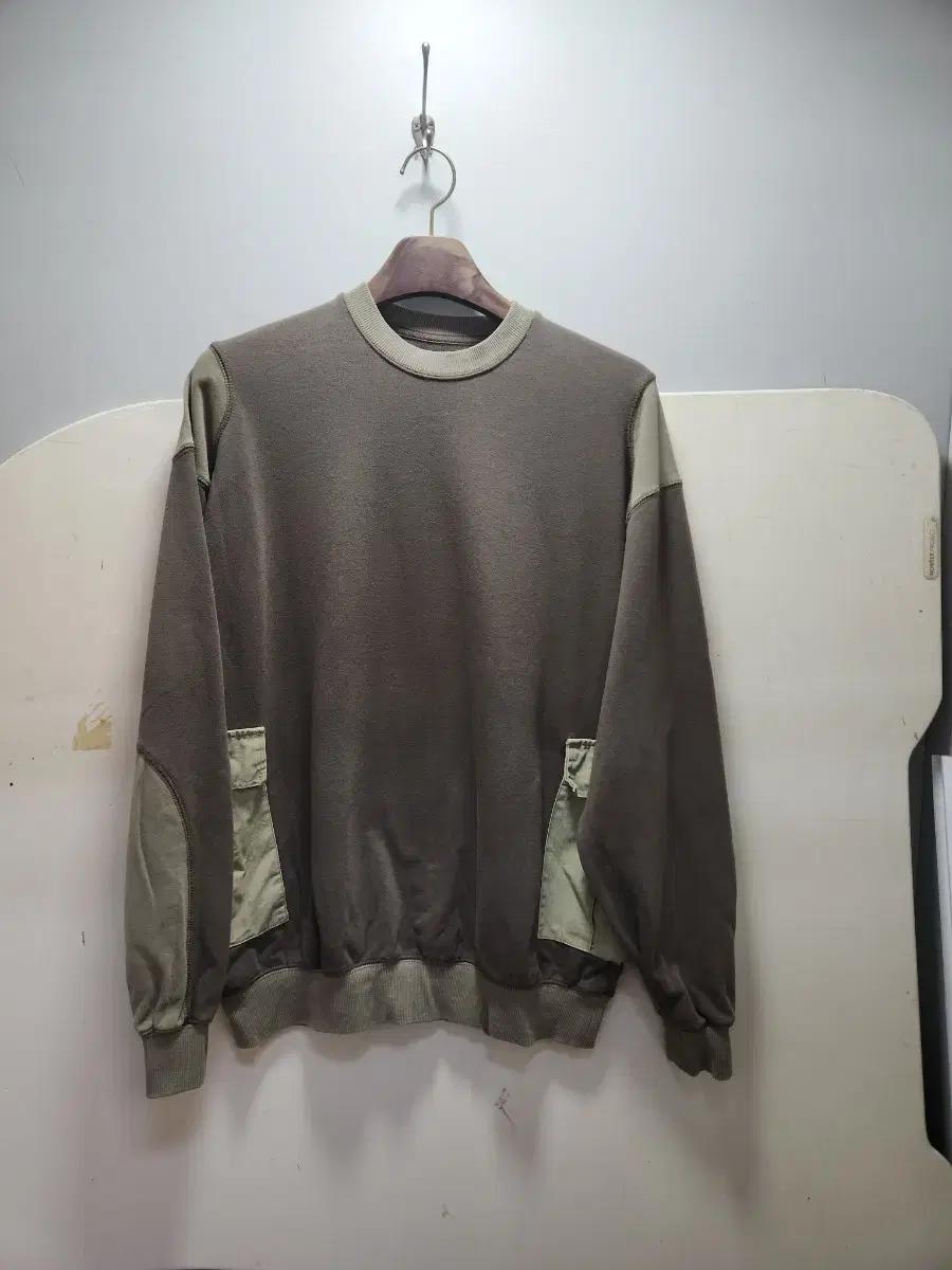 BEAMS 빔즈 포켓 포인트 맨투맨