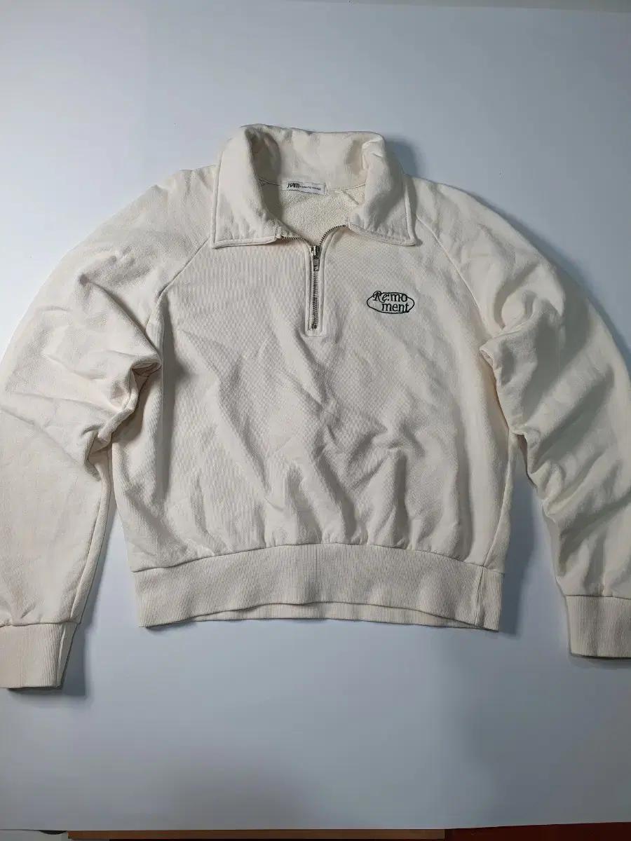 acme de la vie 반집업 크롭 맨투맨 L사이즈