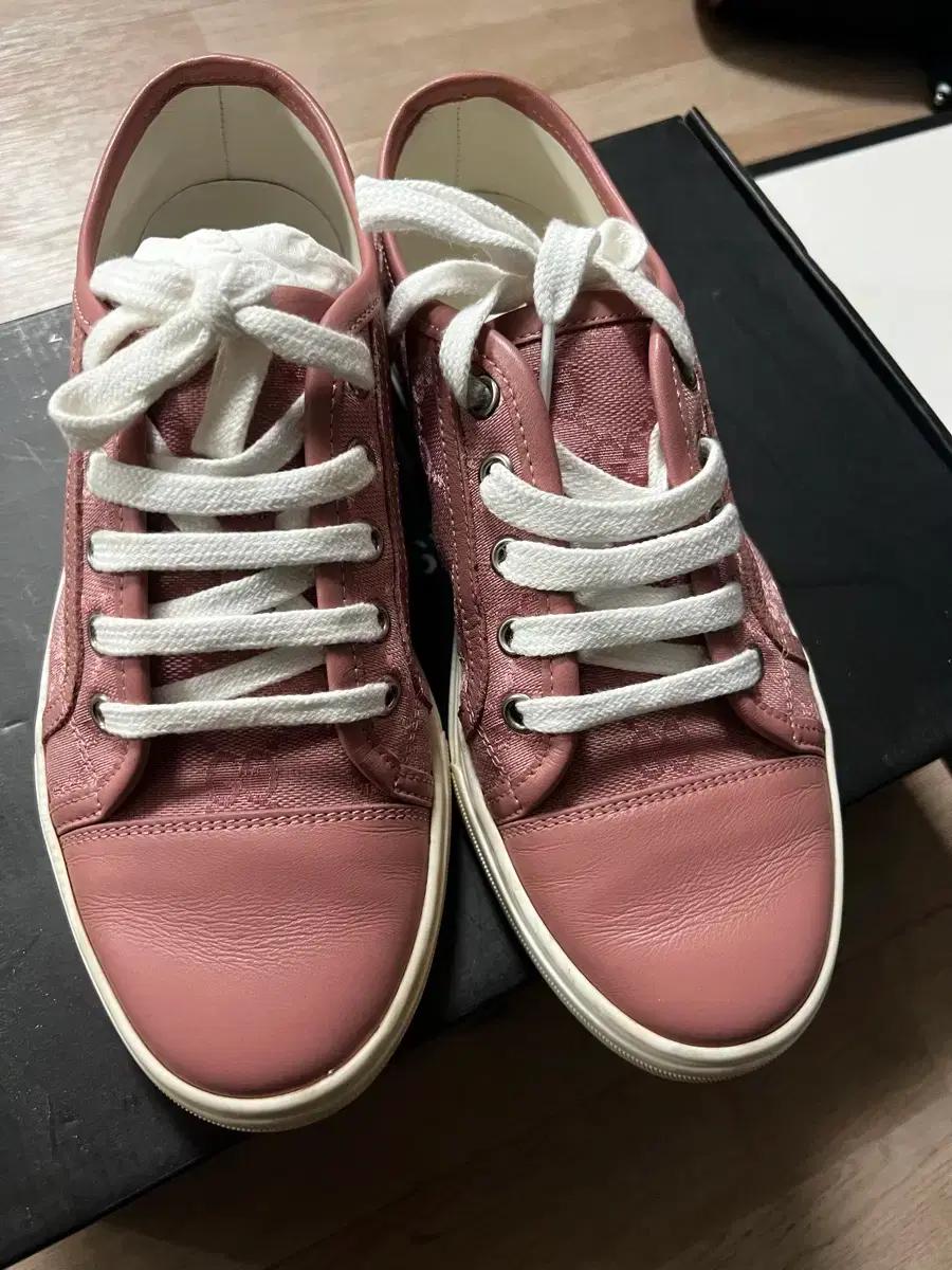 구찌 캔버스 여성 로우탑 스니커즈 426187 KQWMO 5777