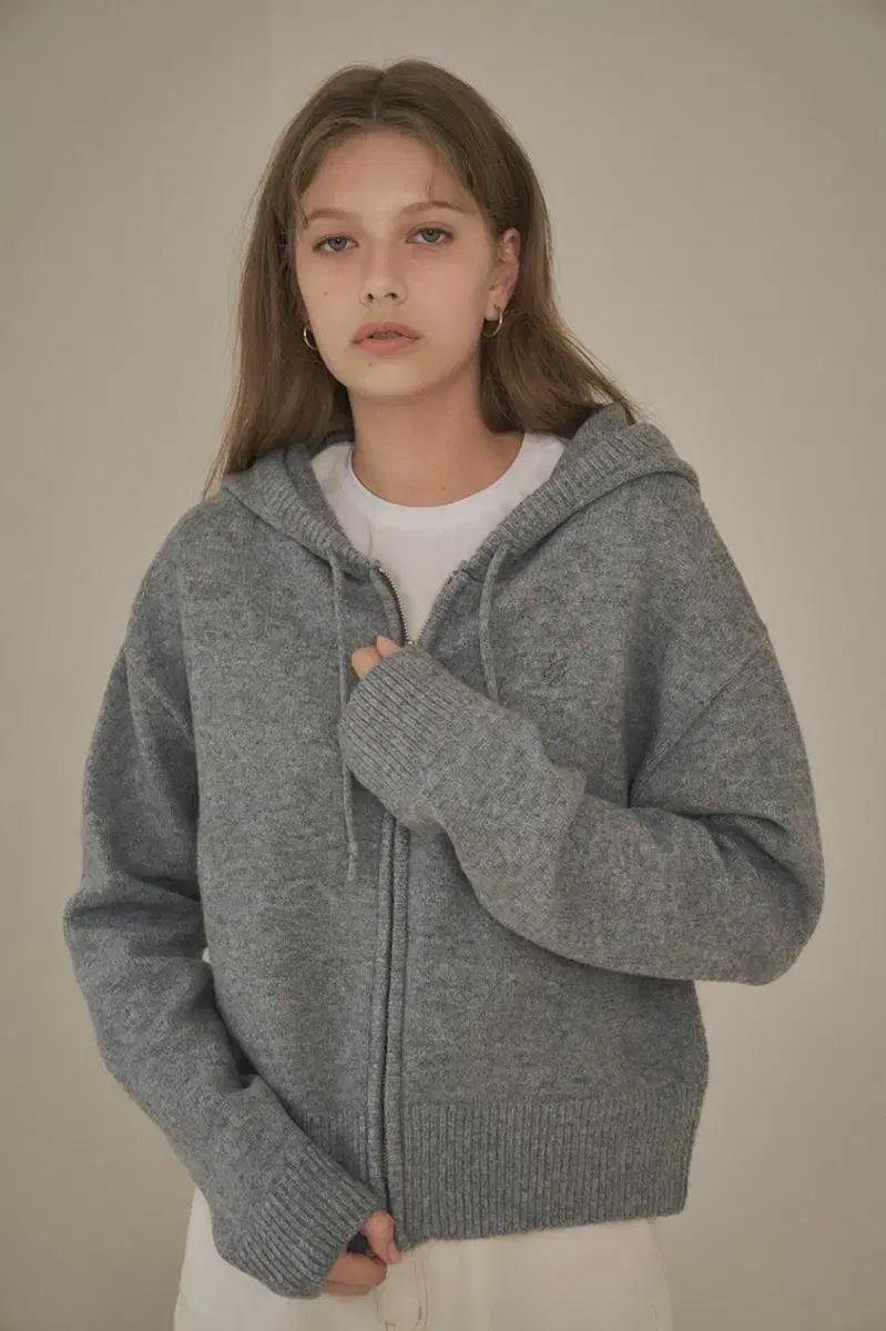 시야쥬 에센셜 니트 후드 집업