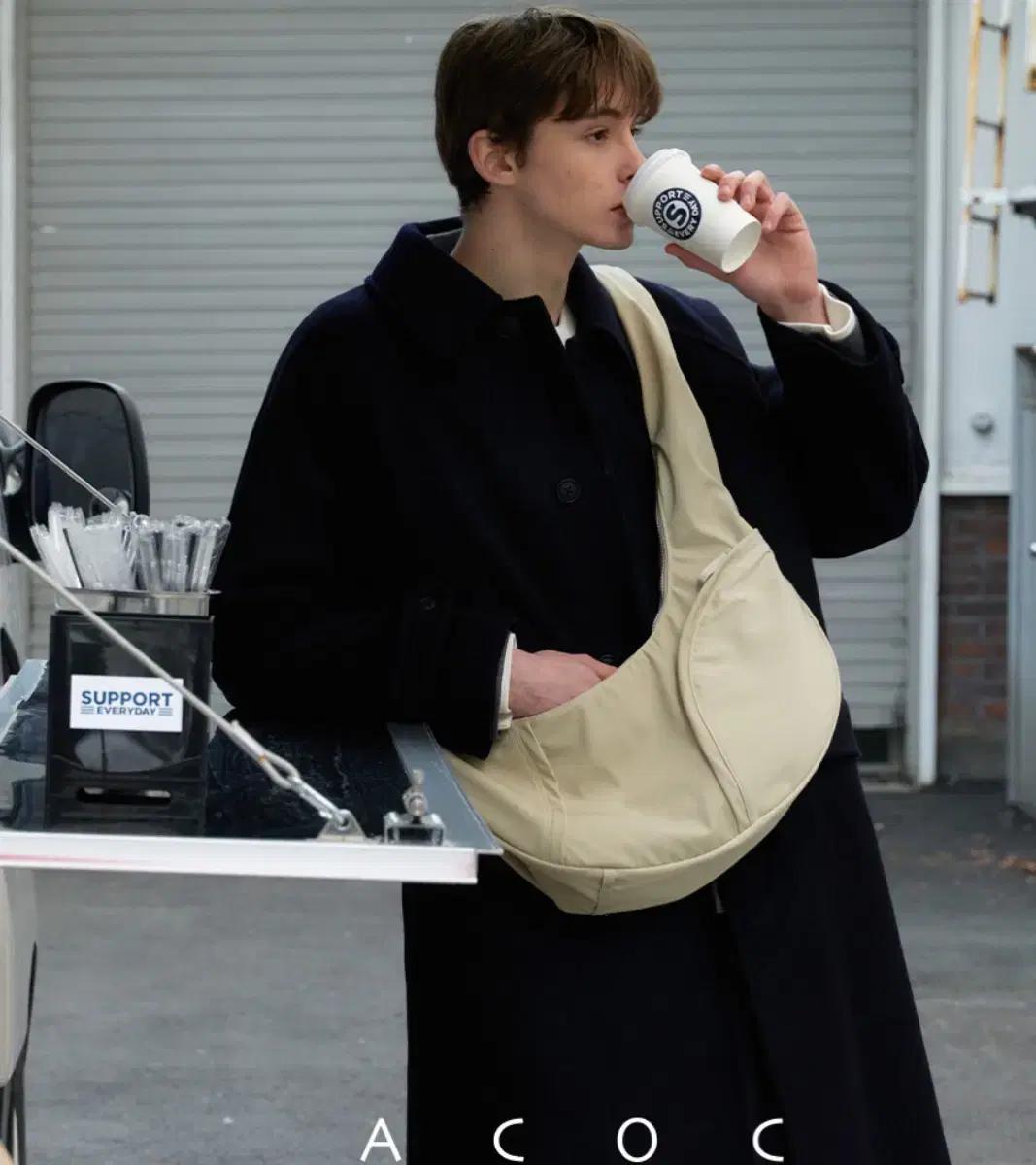 아코크 acoc 가방 크로스백 버터 베이지