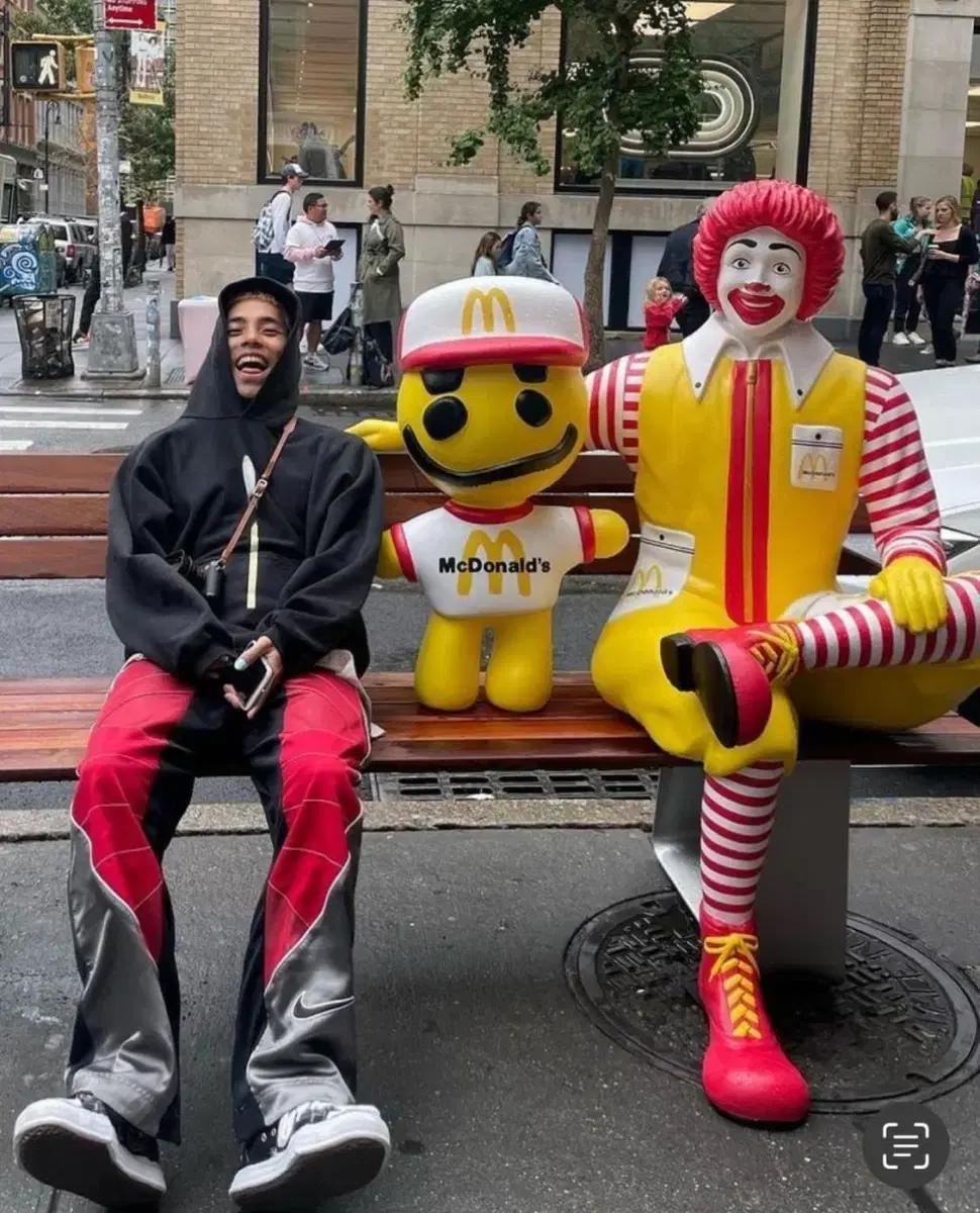 칸예 발렌시아가 돈다2 촛불 후드 이지 시즌 yeezy