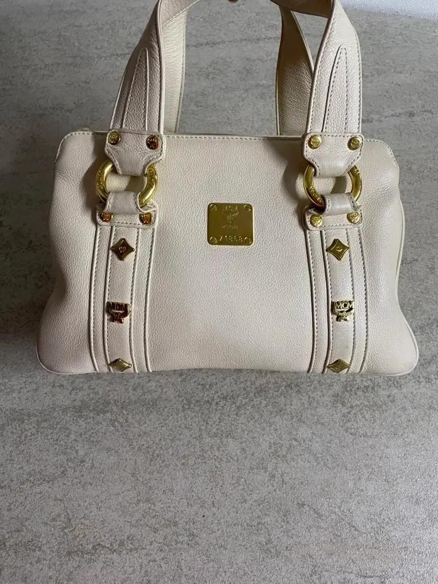 (정품) MCM 레더 토트백