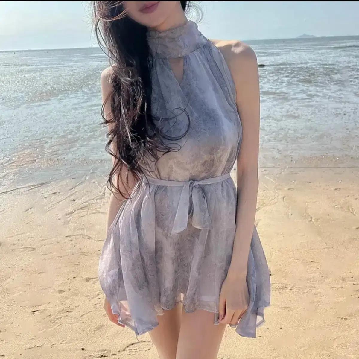 에이블리 지그재그 홀터넥 미니 쉬폰 타이 원피스