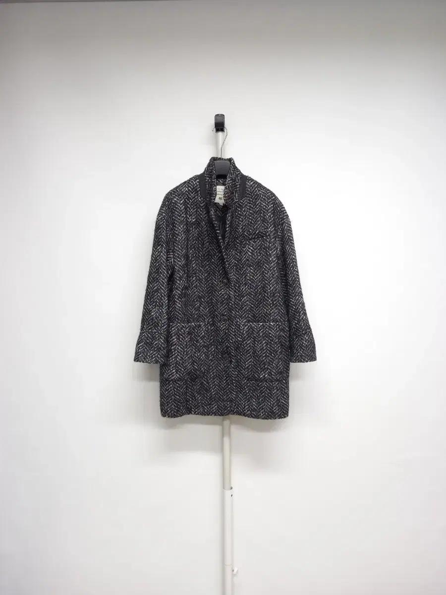 써스데이아일랜드 추동 헤링본 코트 55.66