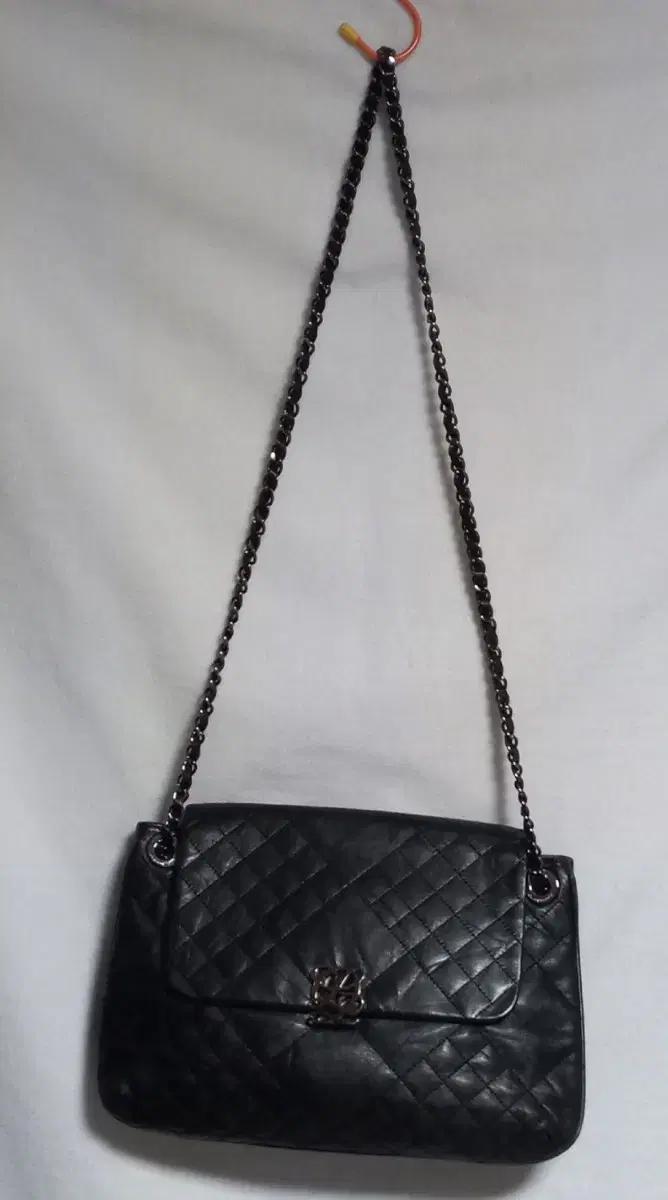 루이까또즈 체인크로스 가방