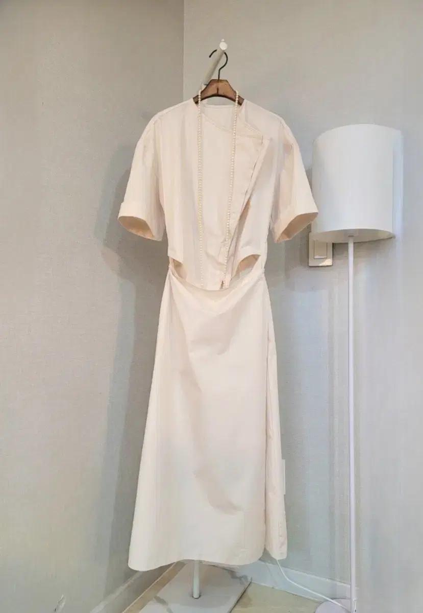 반팔여름단추 베이지랩끈 레이어드롱 면하객룩린넨 원피스