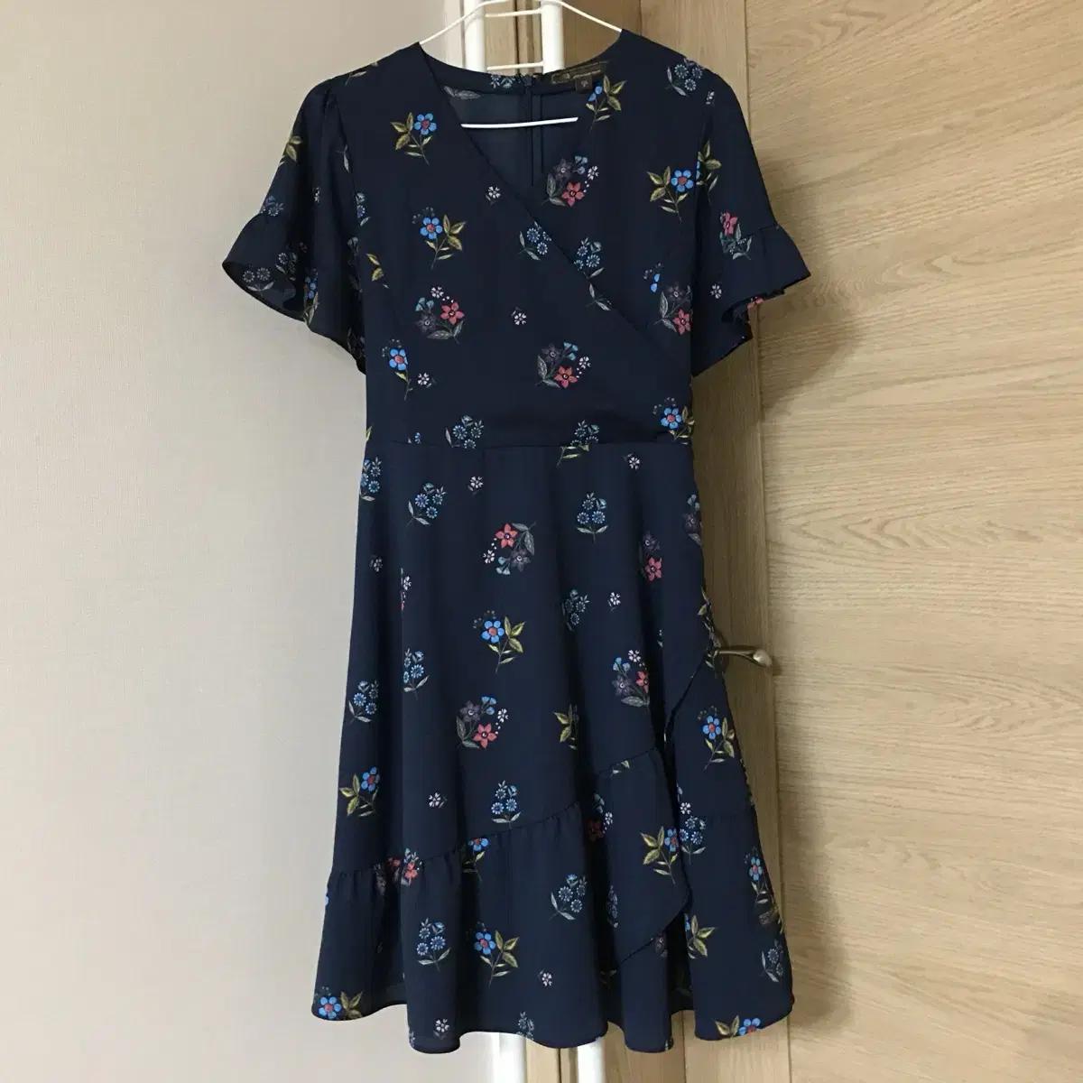 써스데이아일랜드 쉬폰 랩 원피스 S