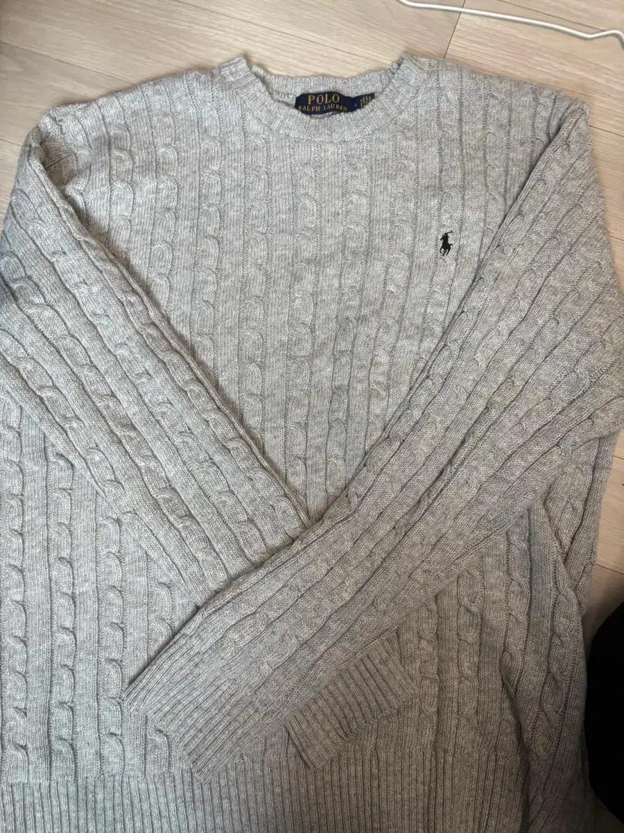 폴로 니트 L